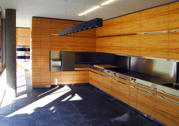 Küche Olivenholz furniert